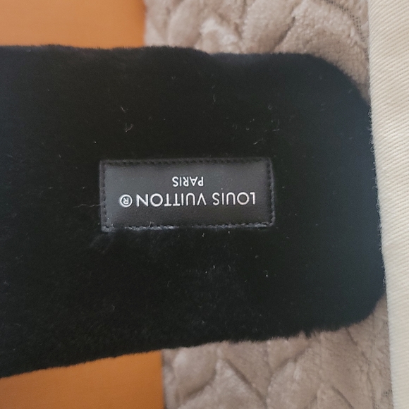 Louis Vuitton Black Light Gray Mink Leather Sandal Limited Edition Slip On Style - Picture 6 of 14